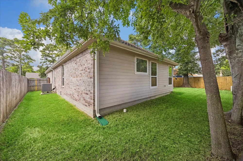 3810 Saratoga Drive Houston, TX 77088