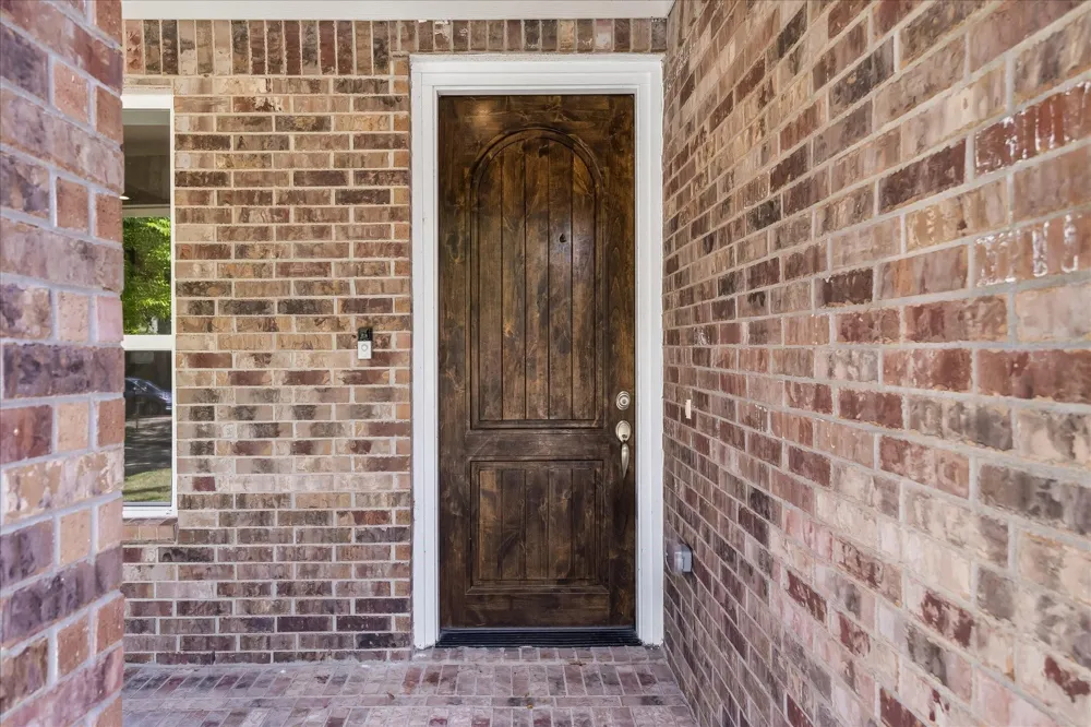3810 Saratoga Drive Houston, TX 77088