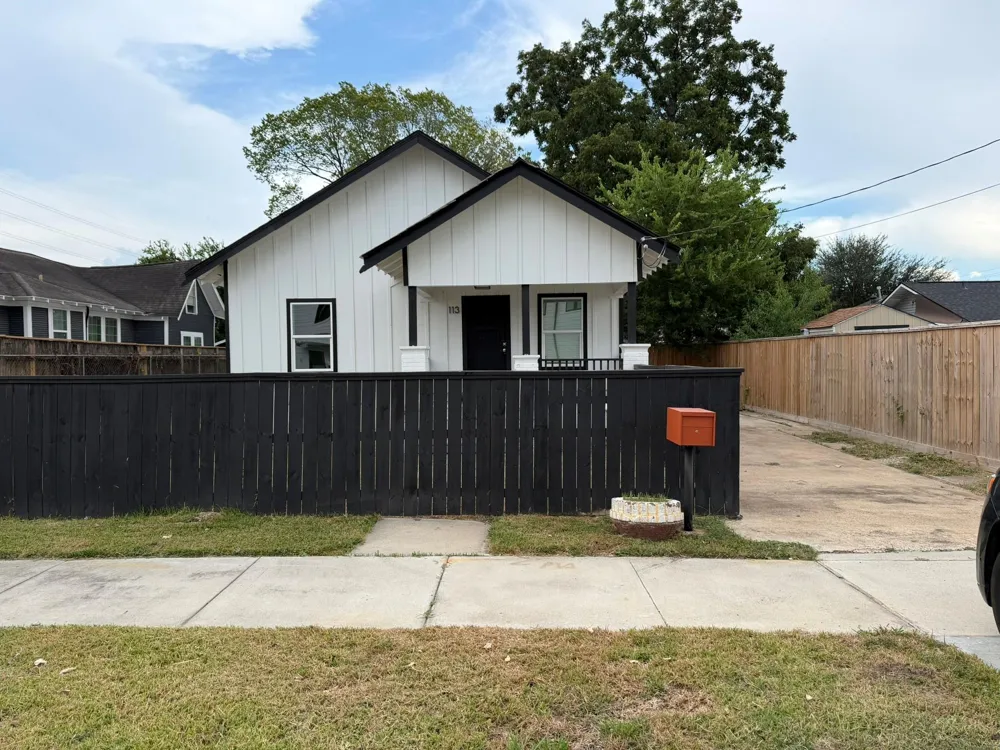 113 Delmar Street Houston, TX 77011