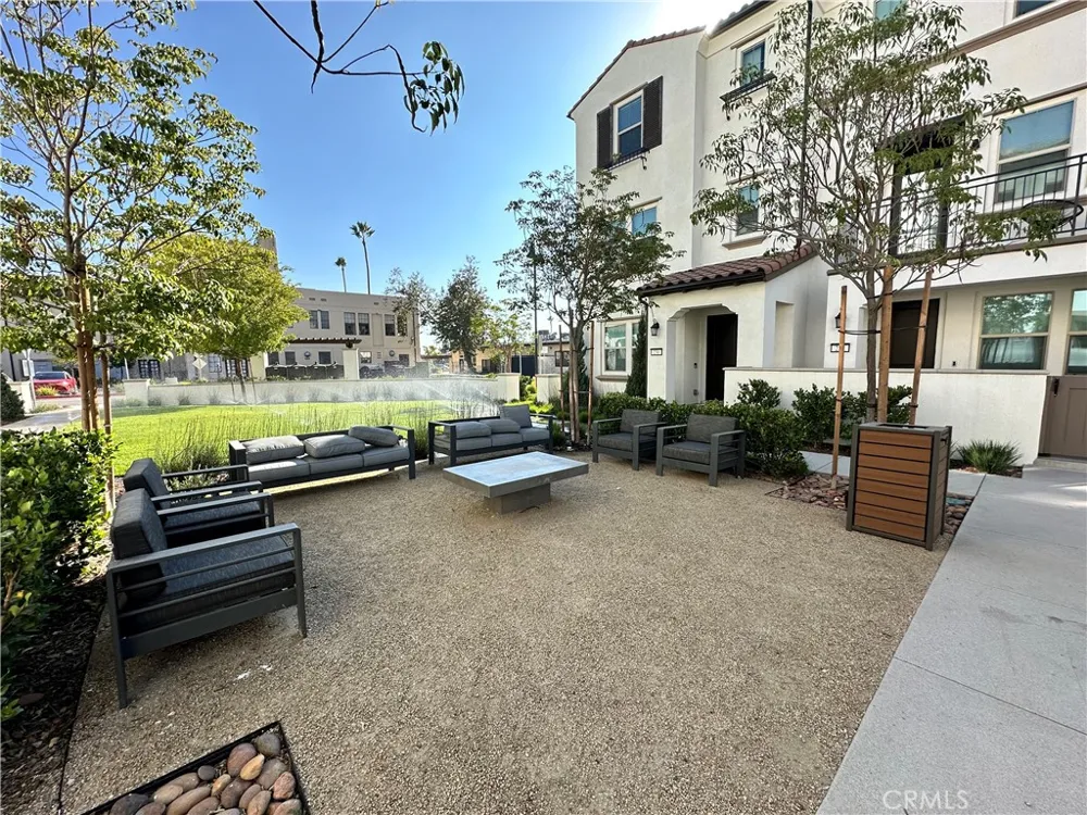 249 Averett Court Claremont, CA 91711
