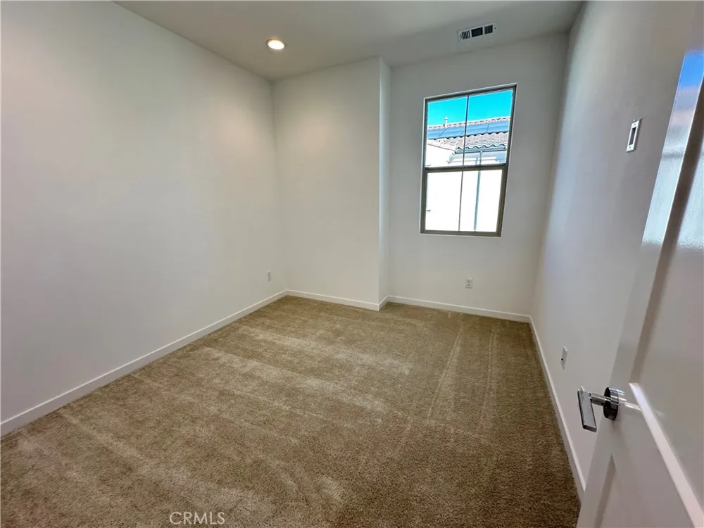 249 Averett Court Claremont, CA 91711