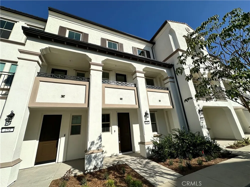 249 Averett Court Claremont, CA 91711