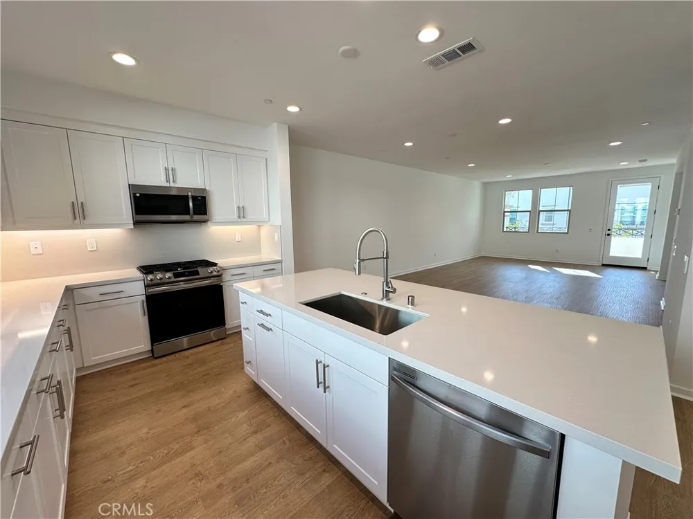 249 Averett Court Claremont, CA 91711