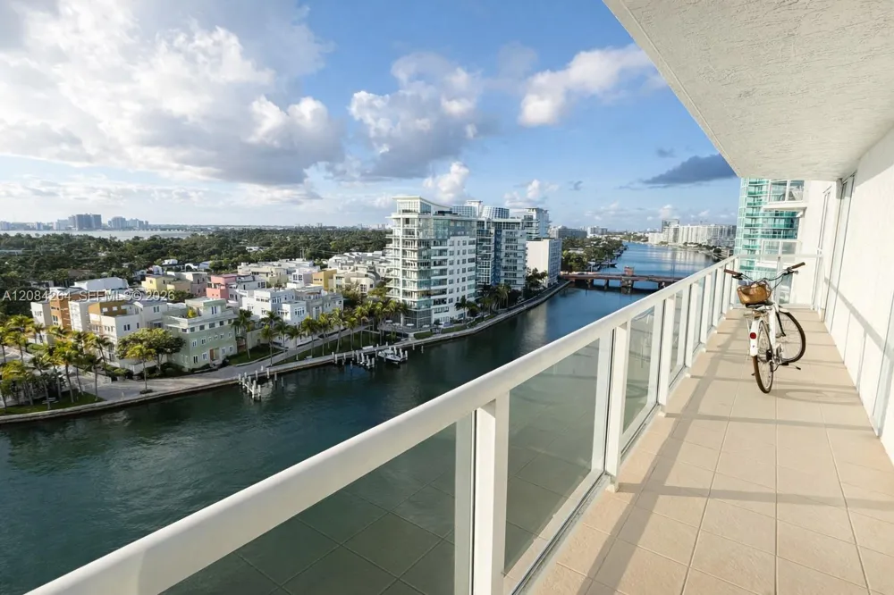 5900 Collins Ave #1405 Miami Beach, FL 33140