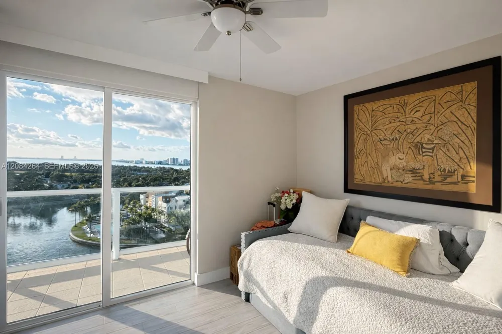 5900 Collins Ave #1405 Miami Beach, FL 33140