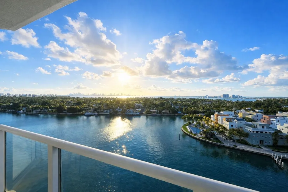5900 Collins Ave #1405 Miami Beach, FL 33140