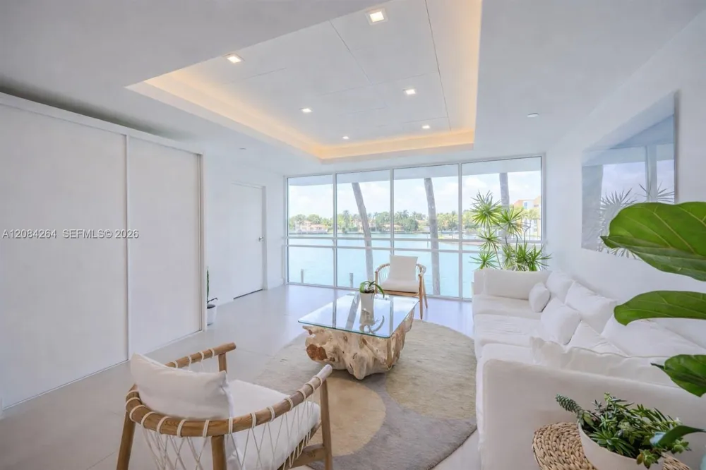5900 Collins Ave #1405 Miami Beach, FL 33140