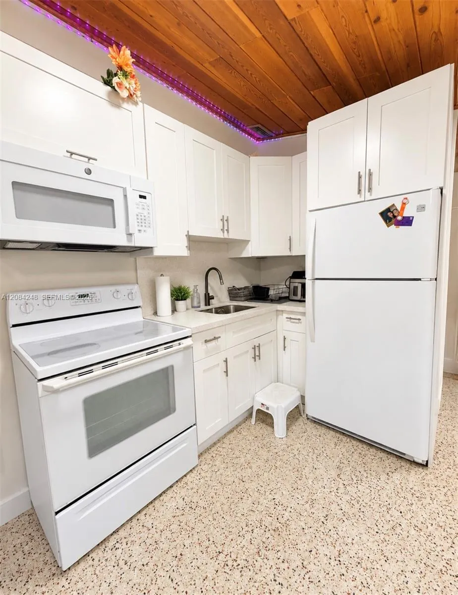 311 NW 56th Ave #B Miami, FL 33126