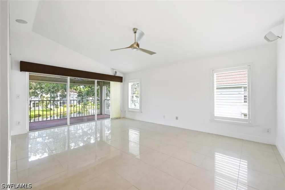 Luna Circle #204 Naples, FL 34109