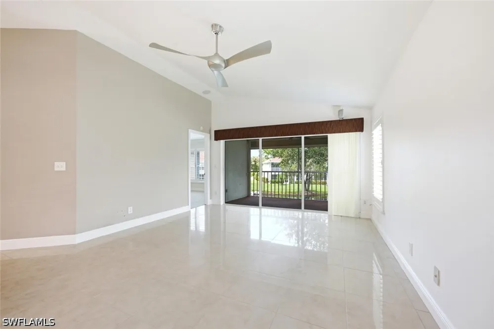 Luna Circle #204 Naples, FL 34109