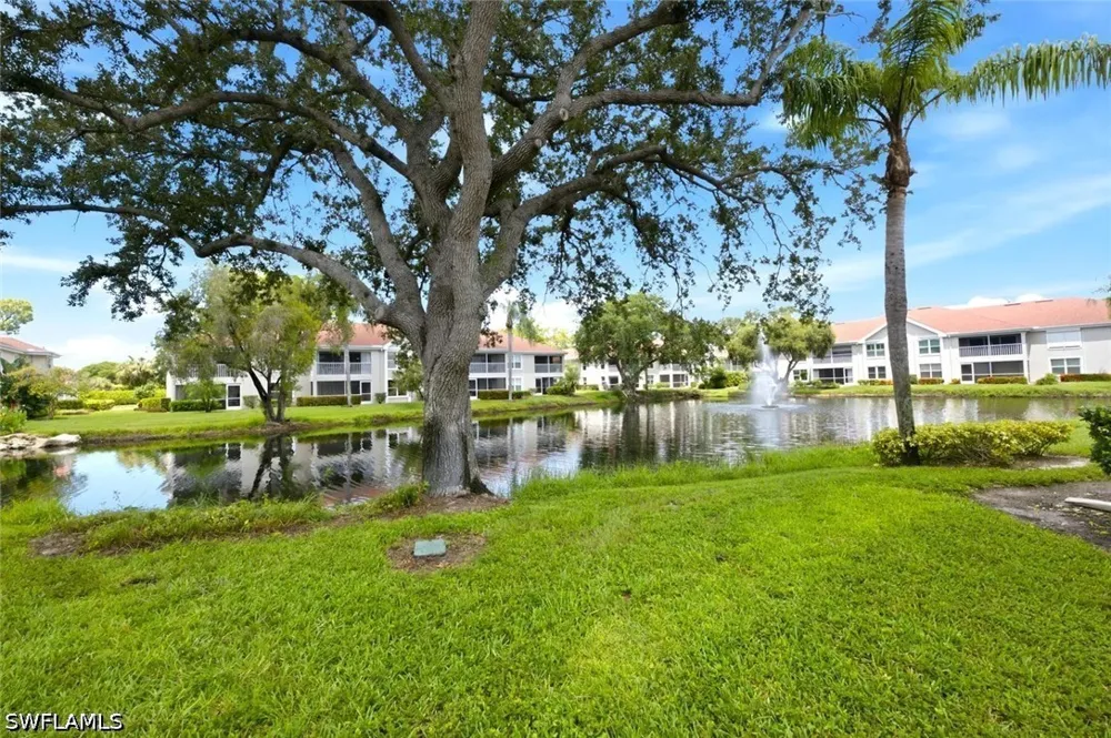 Luna Circle #204 Naples, FL 34109