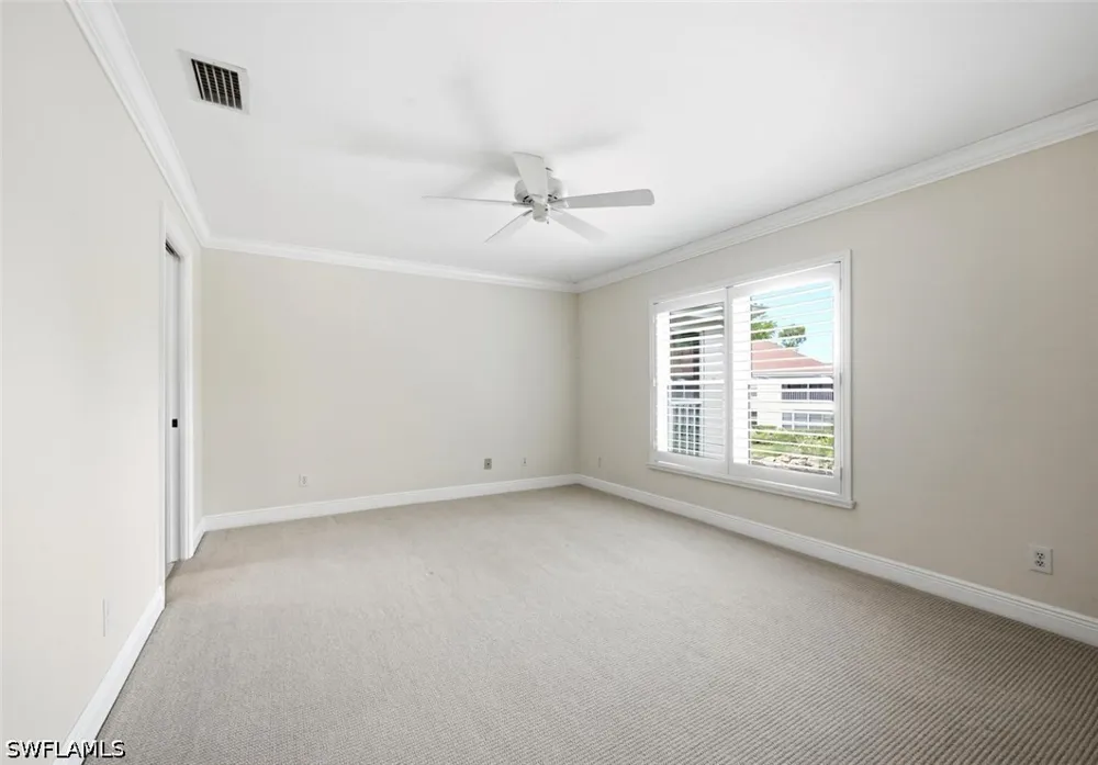 Luna Circle #204 Naples, FL 34109