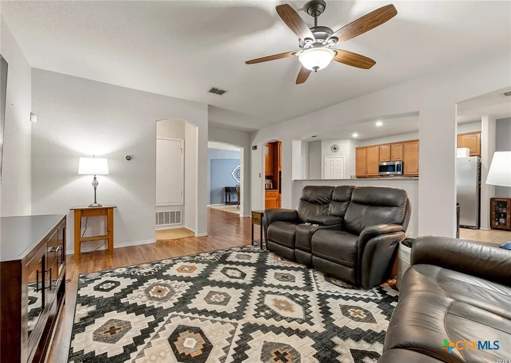 3517 Enchanted Farm Schertz, TX 78154