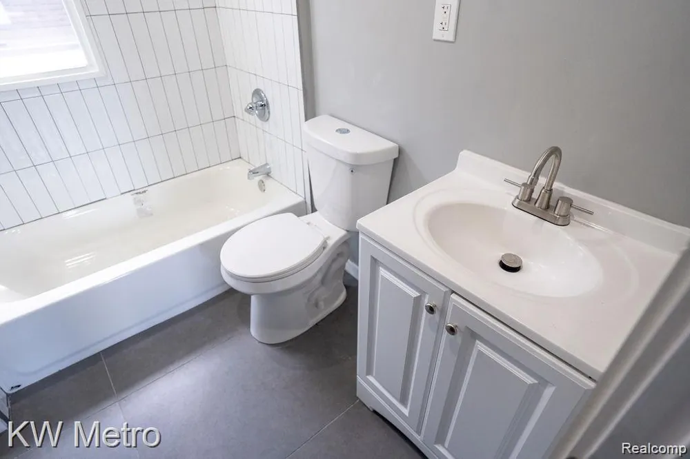1668 Blaine Street Detroit City, MI 48206