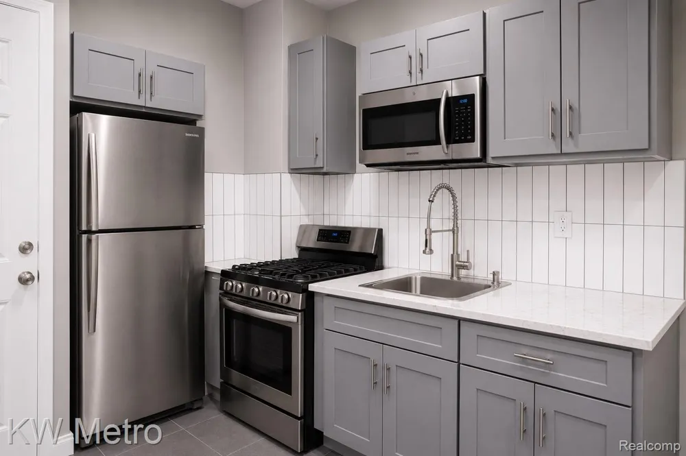 1668 Blaine Street Detroit City, MI 48206