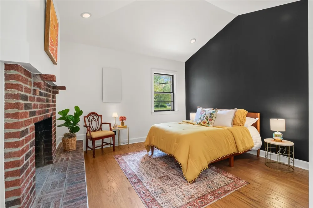 2512 Meadowood Dr Nashville, TN 37214