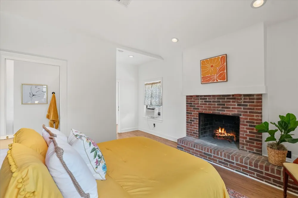 2512 Meadowood Dr Nashville, TN 37214