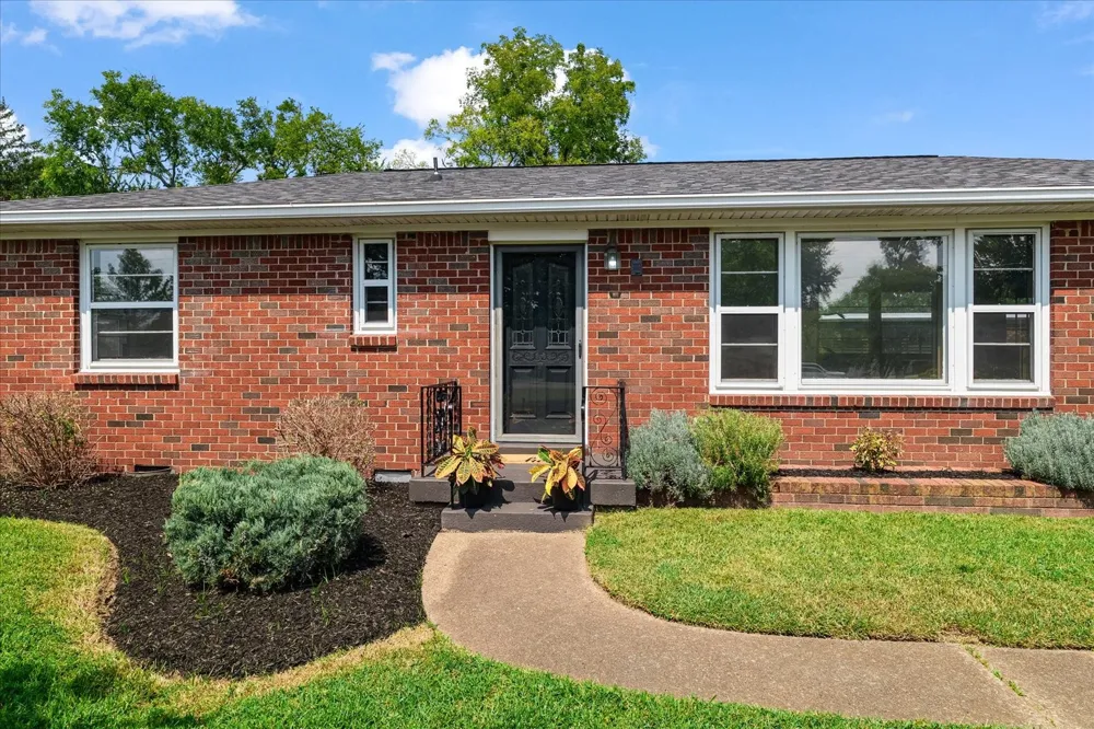 2512 Meadowood Dr Nashville, TN 37214