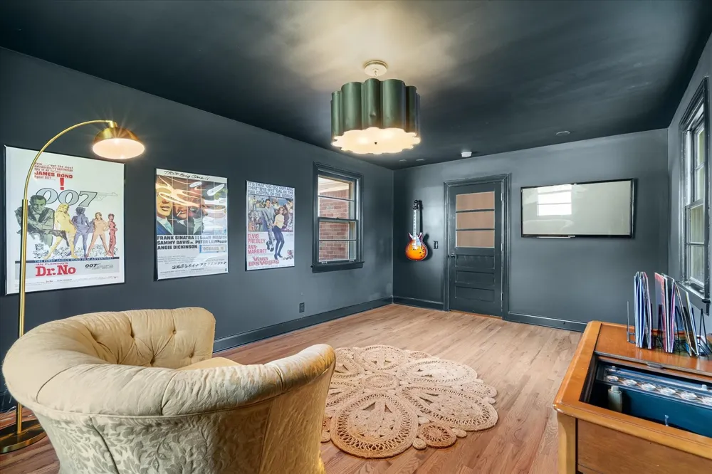 2512 Meadowood Dr Nashville, TN 37214