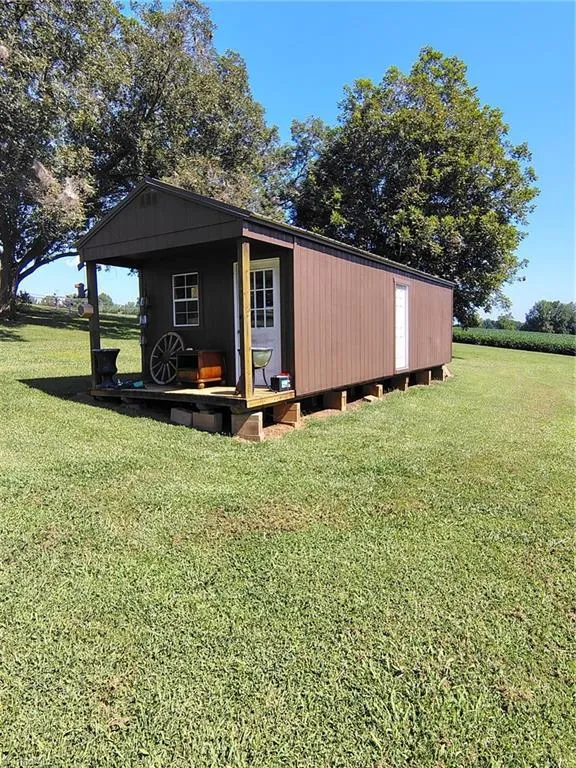 727 Cody Trail Dobson, NC 27917