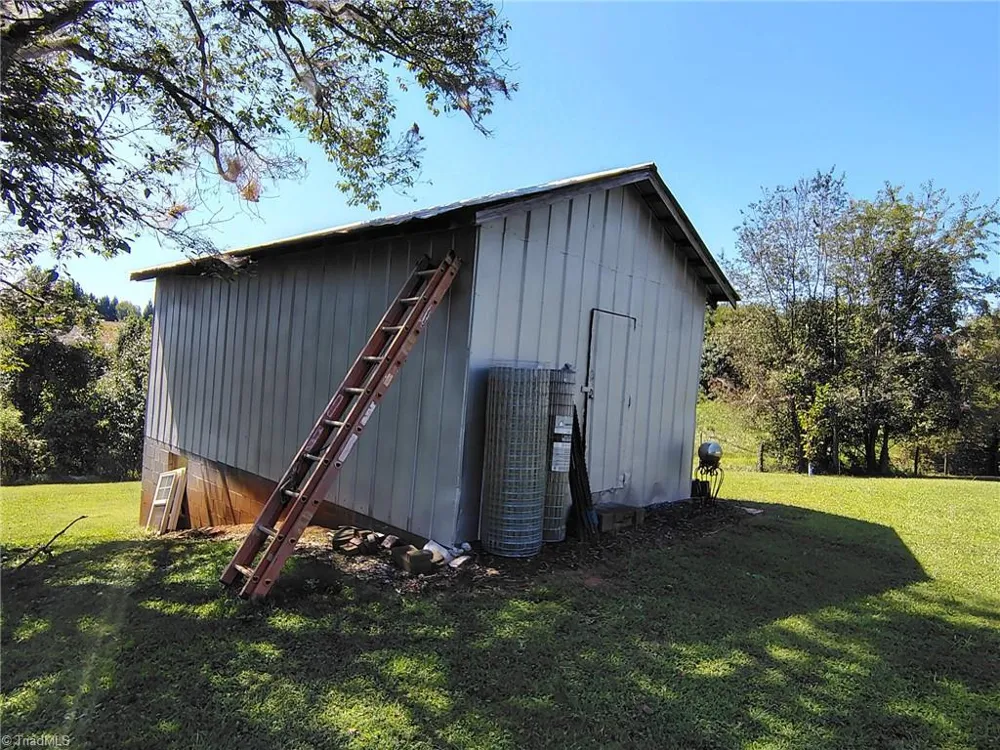 727 Cody Trail Dobson, NC 27917