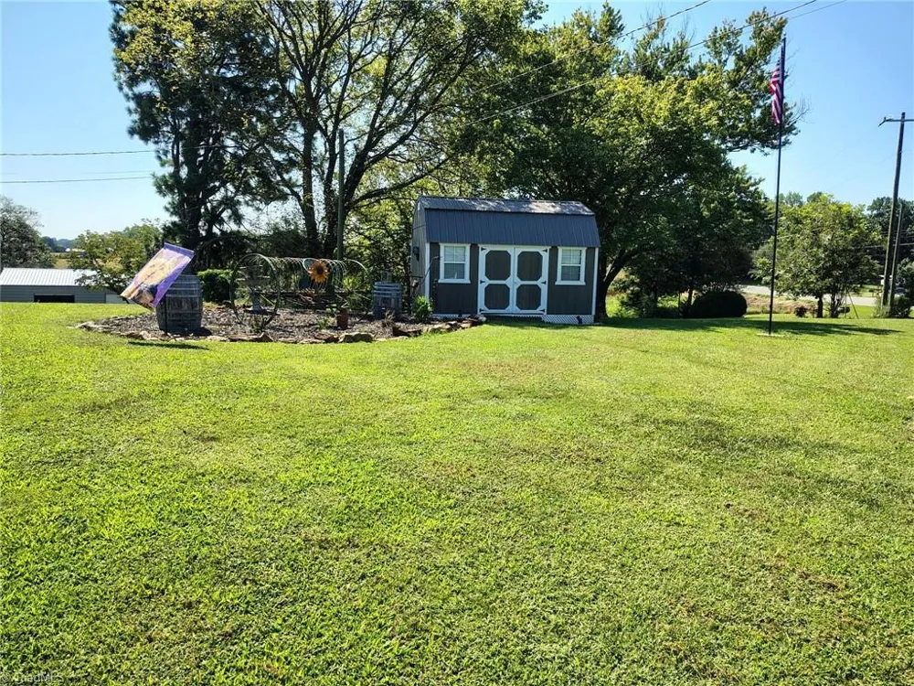 727 Cody Trail Dobson, NC 27917