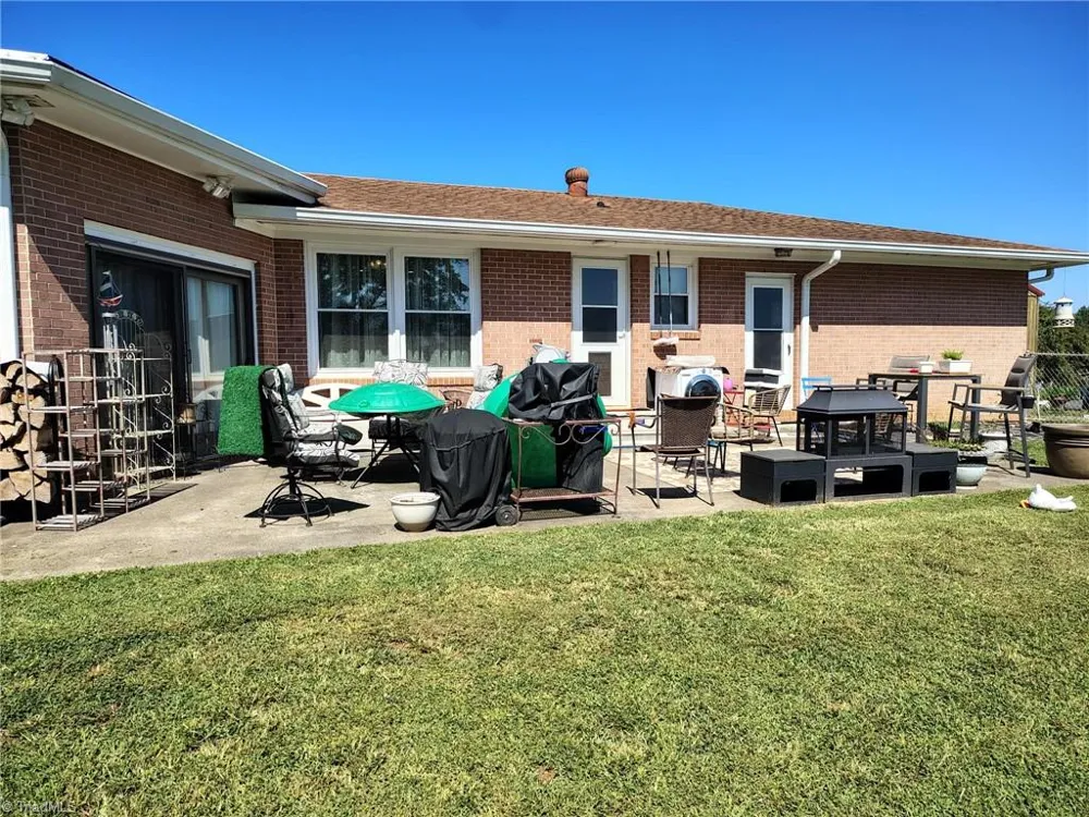 727 Cody Trail Dobson, NC 27917