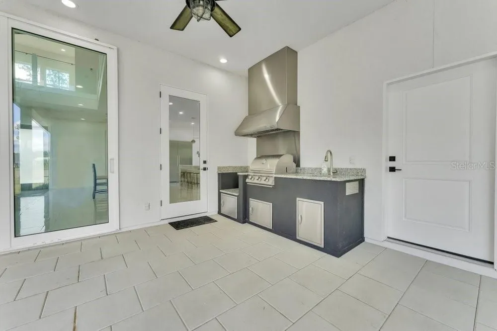 10468 SW 32ND AVENUE Gainesville, FL 32608
