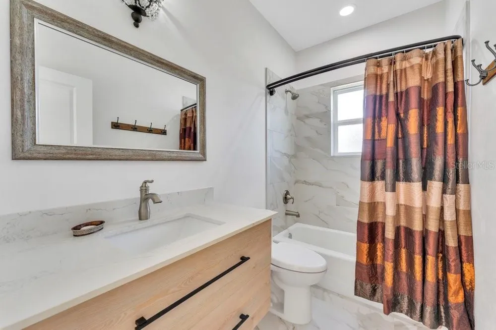 10468 SW 32ND AVENUE Gainesville, FL 32608