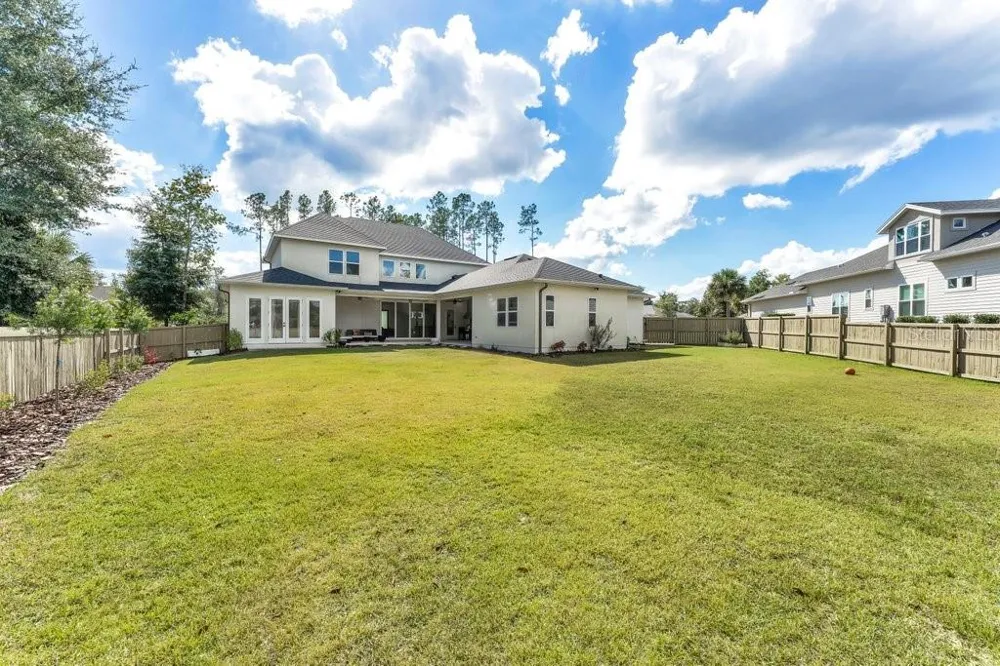 10468 SW 32ND AVENUE Gainesville, FL 32608