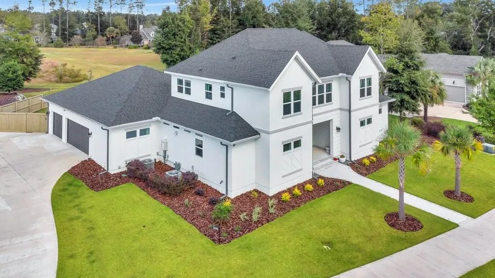 10468 SW 32ND AVENUE Gainesville, FL 32608