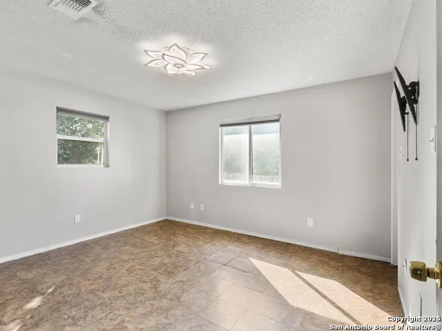 142 Jean San Antonio, TX 78207