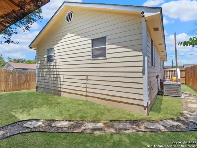 142 Jean San Antonio, TX 78207