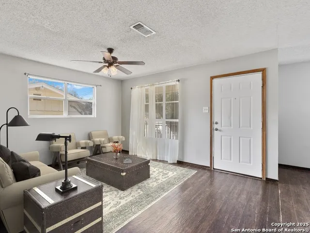 142 Jean San Antonio, TX 78207