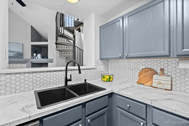 8361 S Upham Way #212 Littleton, CO 80128