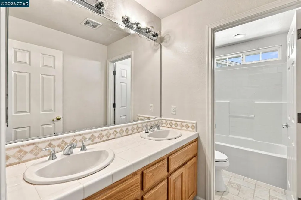 1101 Sunny Cove St Walnut Creek, CA 94597