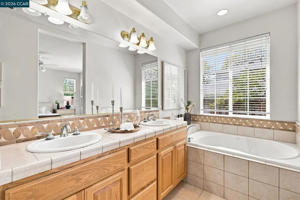 1101 Sunny Cove St Walnut Creek, CA 94597