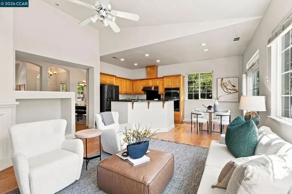 1101 Sunny Cove St Walnut Creek, CA 94597