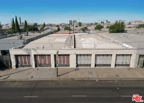 3841 Broadway Place