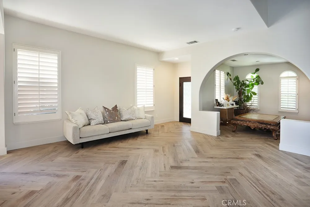91 Windswept Way Mission Viejo, CA 92692