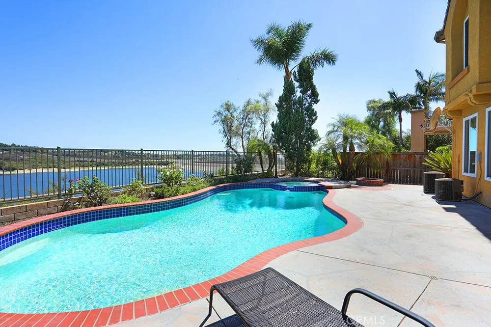 91 Windswept Way Mission Viejo, CA 92692