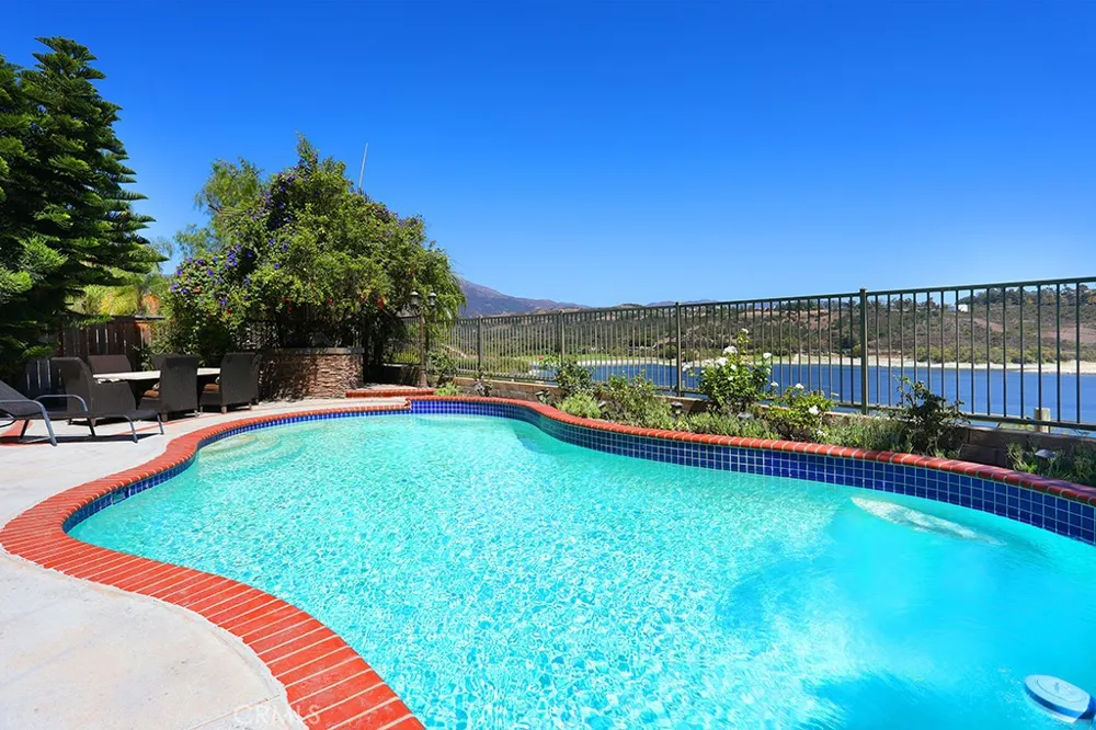 91 Windswept Way Mission Viejo, CA 92692