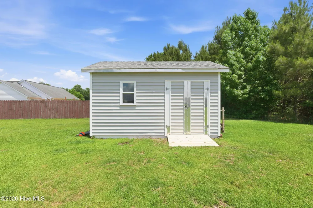 85 Plantation Oaks Drive New Bern, NC 28560