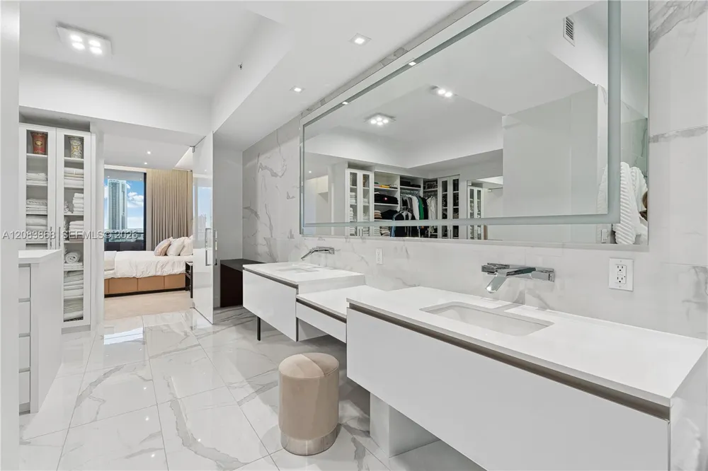 5000 Island Estates Dr #607 Aventura, FL 33160