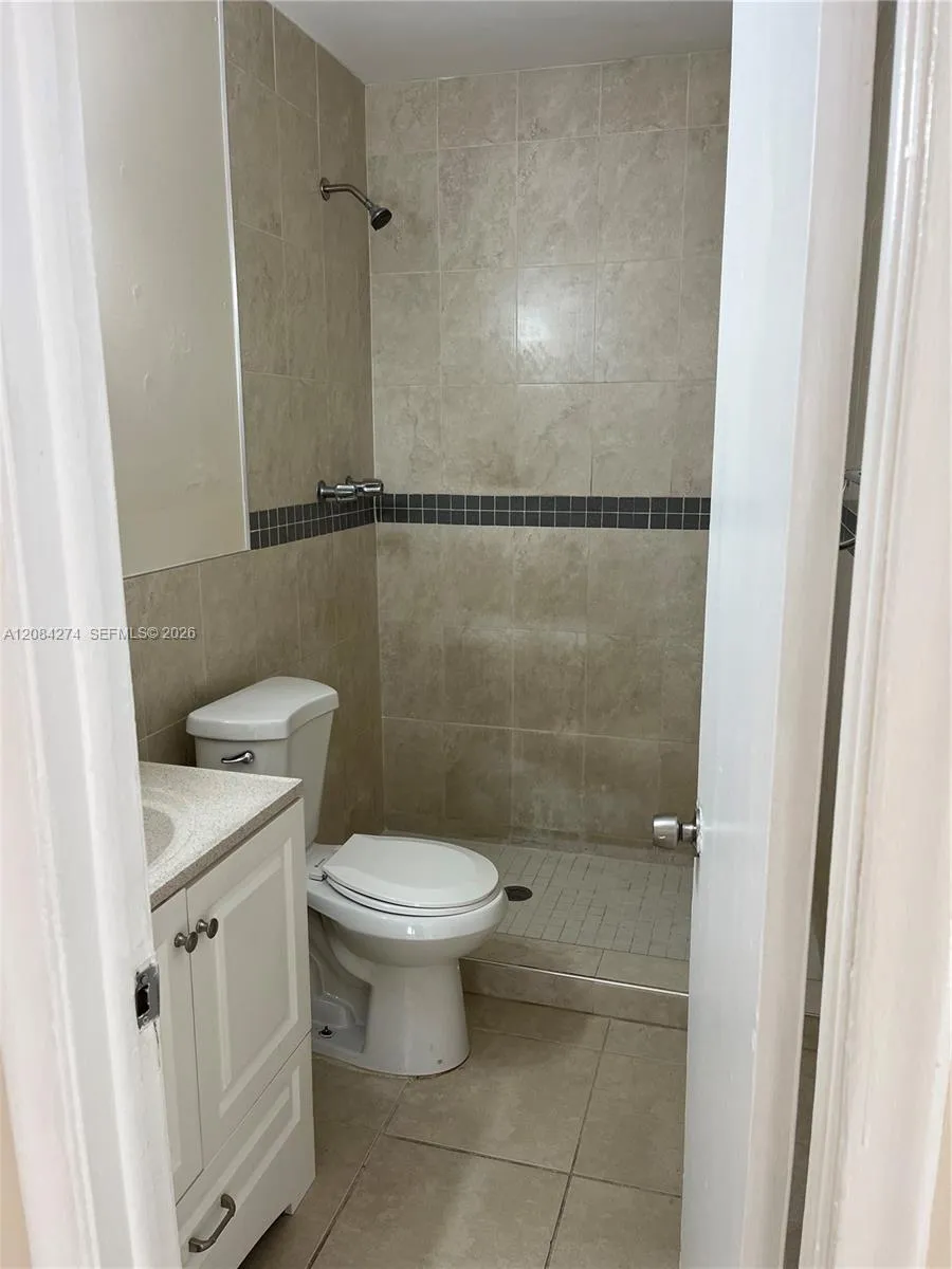 2840 Fillmore St #7 Hollywood, FL 33020