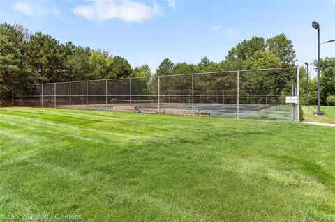 38860 Country Circle
