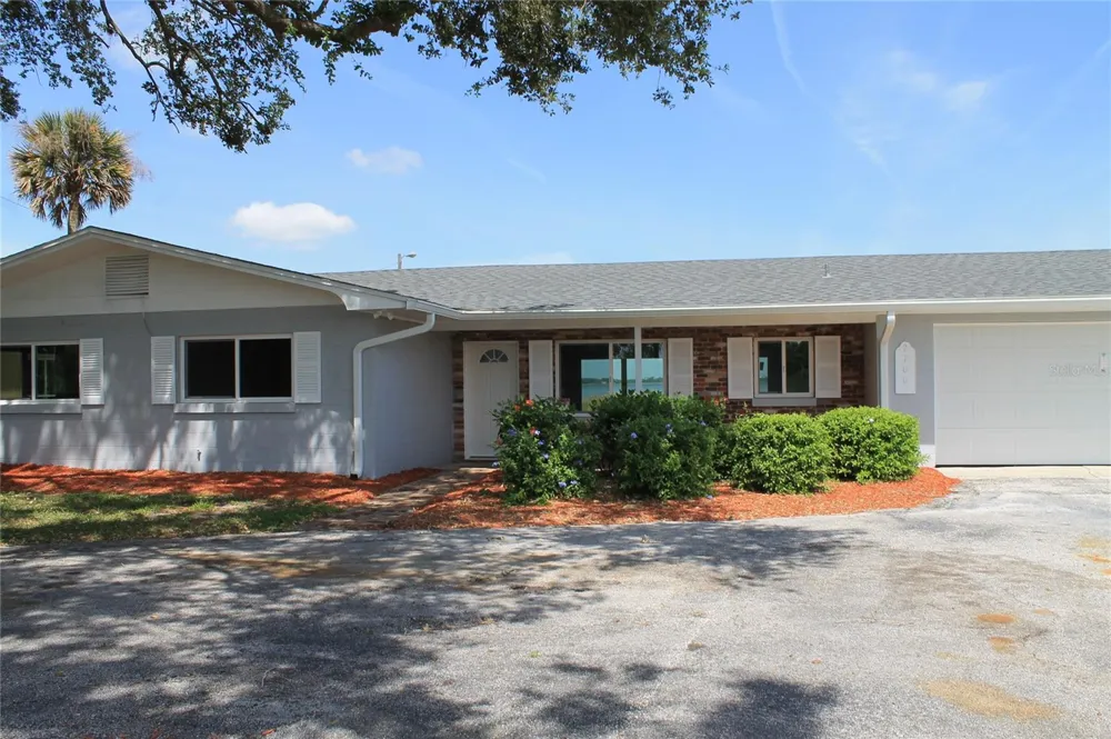 2700 CRUMP ROAD Winter Haven, FL 33881