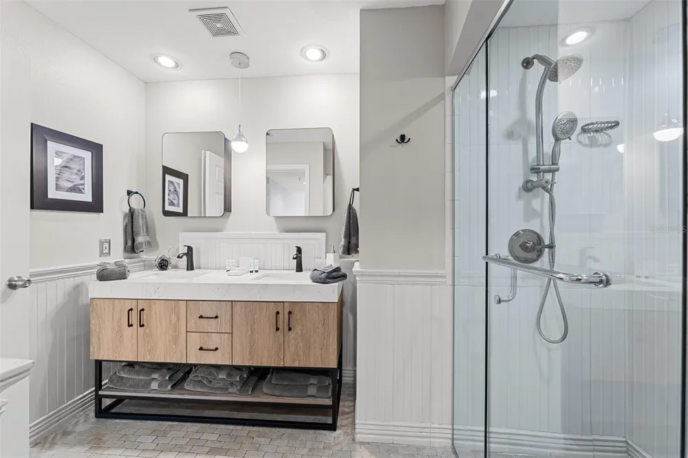 322 E CENTRAL BOULEVARD #901 Orlando, FL 32801