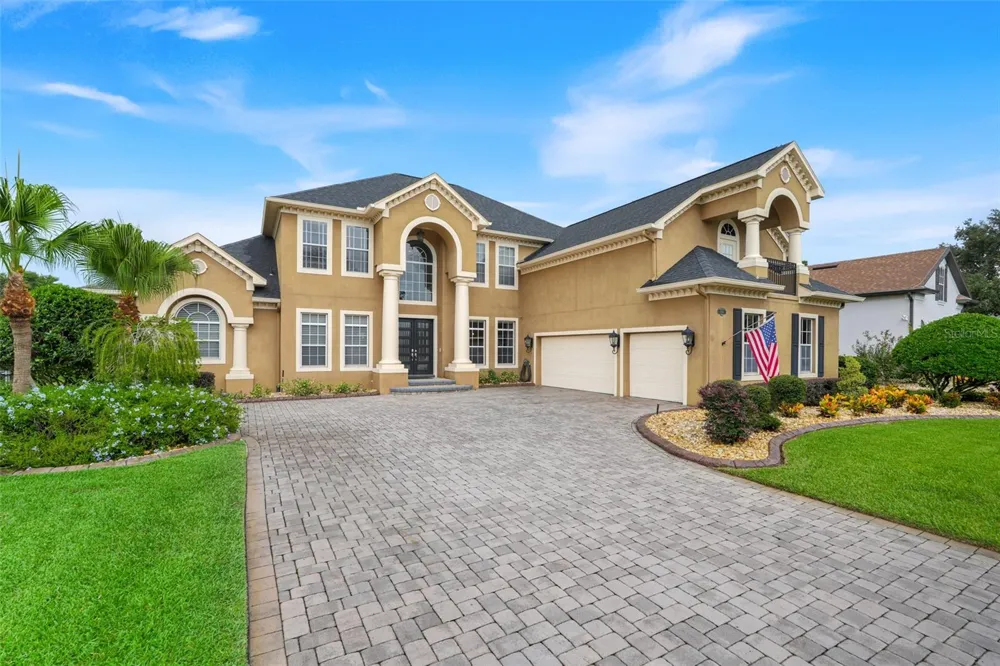 1596 KENNESAW DRIVE Clermont, FL 34711