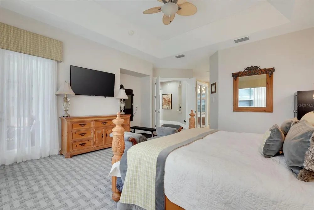 1596 KENNESAW DRIVE Clermont, FL 34711